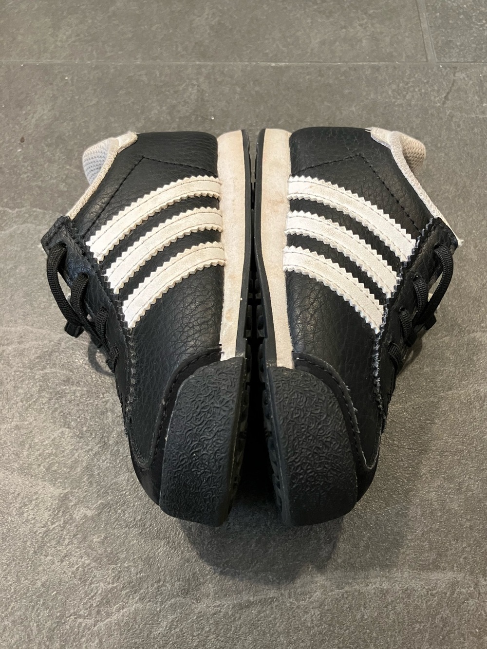 adidas 6K Kids Black and White - Picture 3 of 5